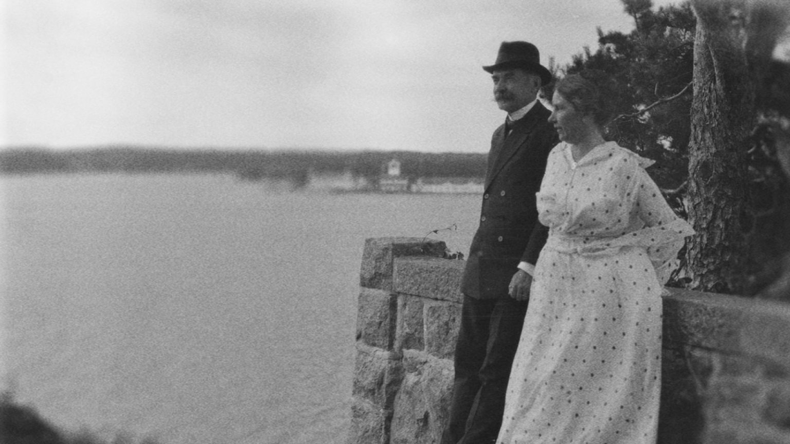Sankaritarinat: Ester Ståhlberg